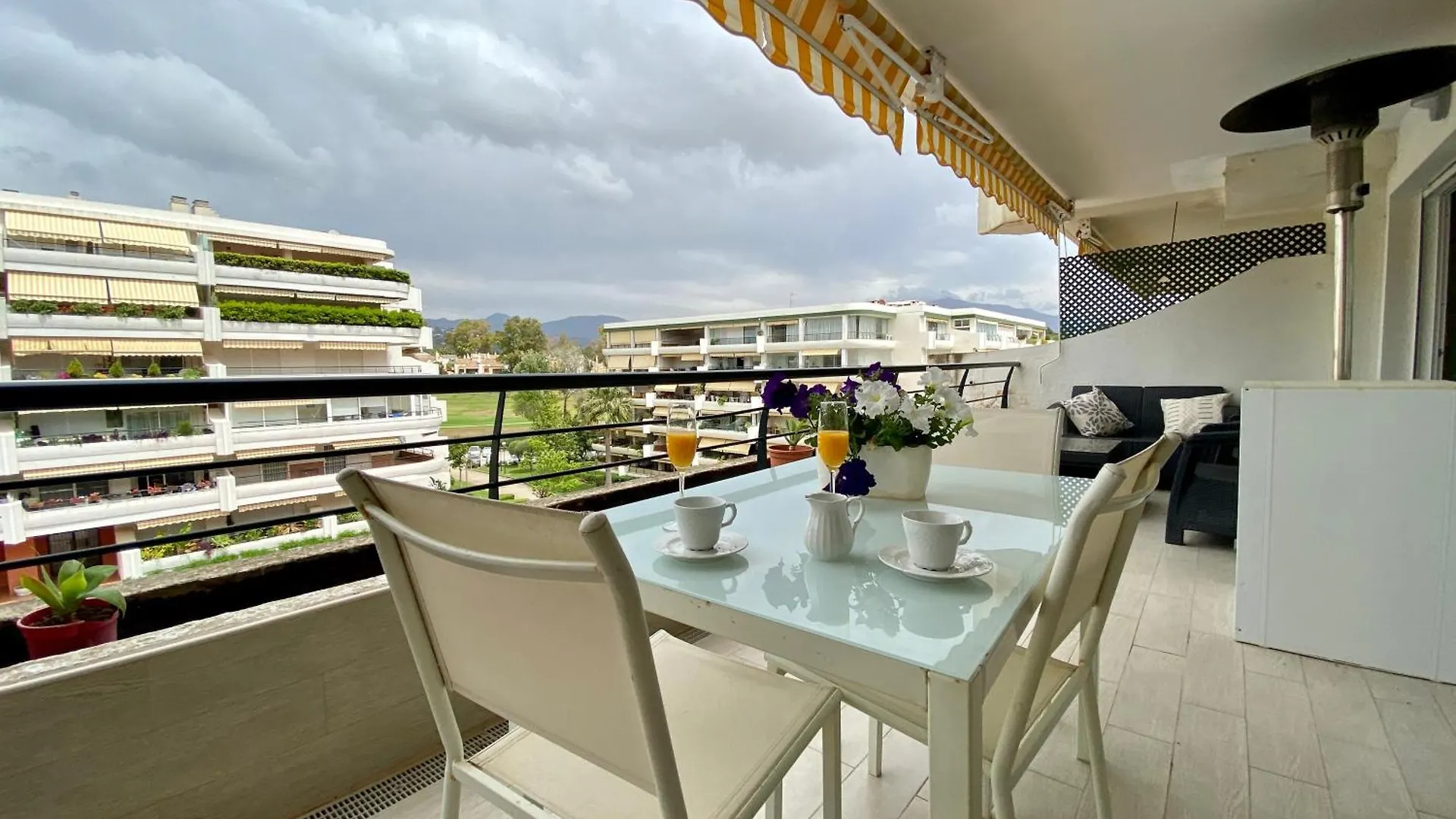 Apartamento Con Vistas Y Terraza En Guadalmina Mad Marbella Apartment