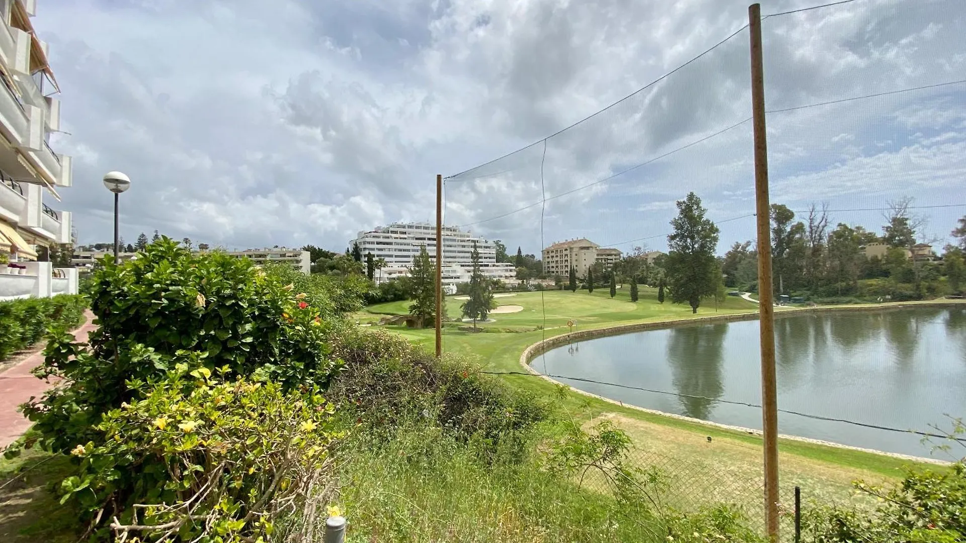 Apartamento Con Vistas Y Terraza En Guadalmina Mad Apartment Marbella Spain