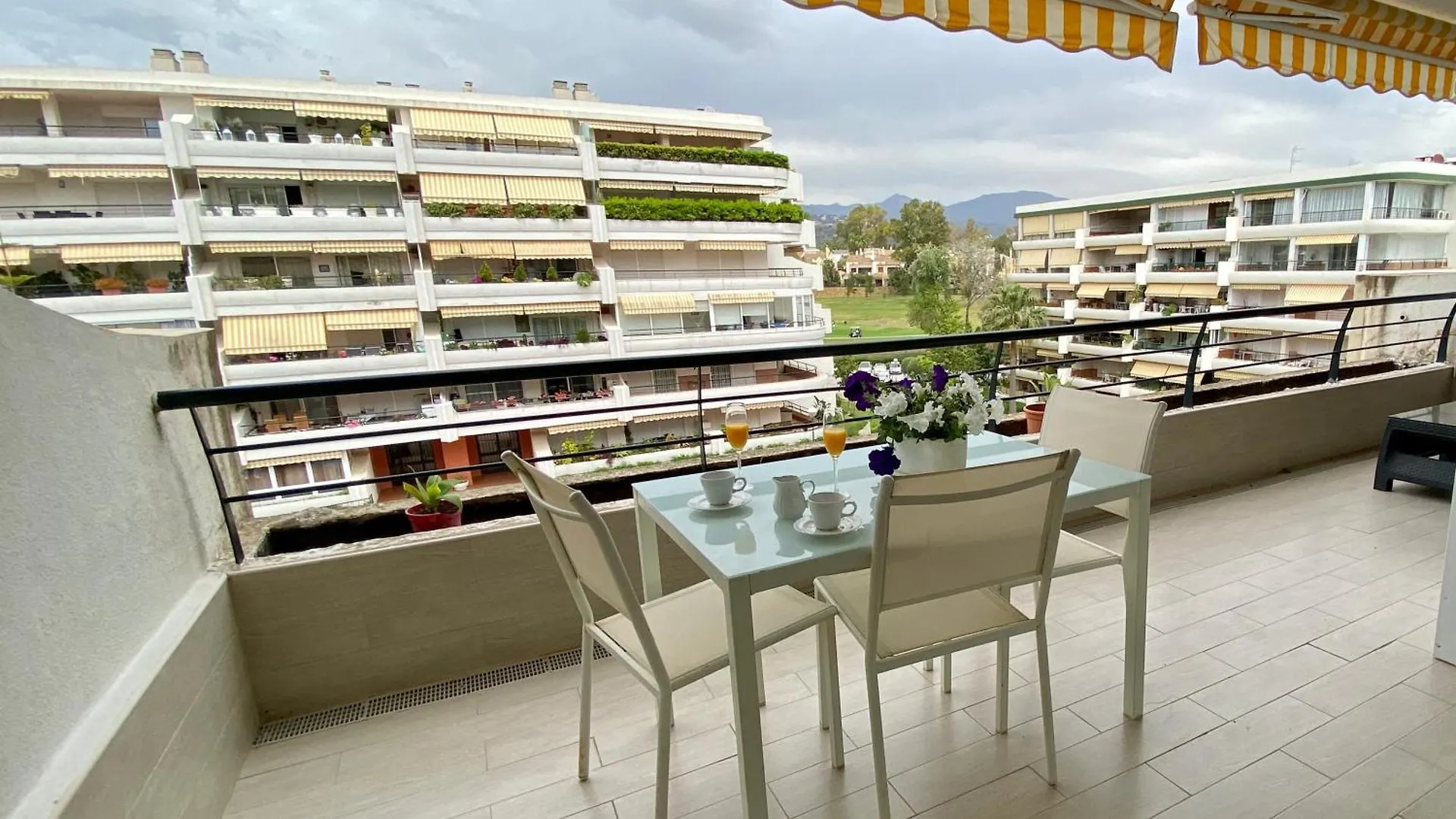 Apartamento Con Vistas Y Terraza En Guadalmina Mad Marbella 0*,  Spain